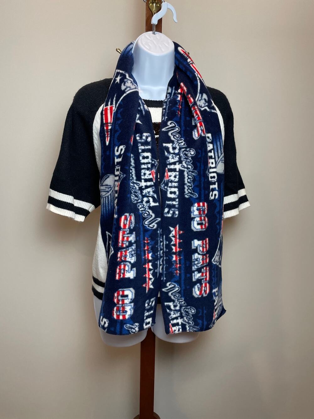 New England Patriots "Go Pats" Navy Blue Fleece Scarf One Size NWOT